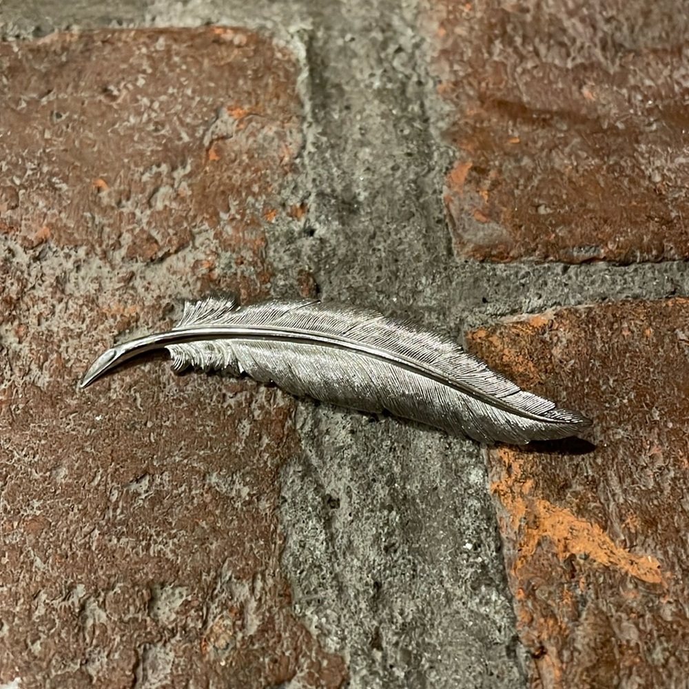 Monet Feather Brooch